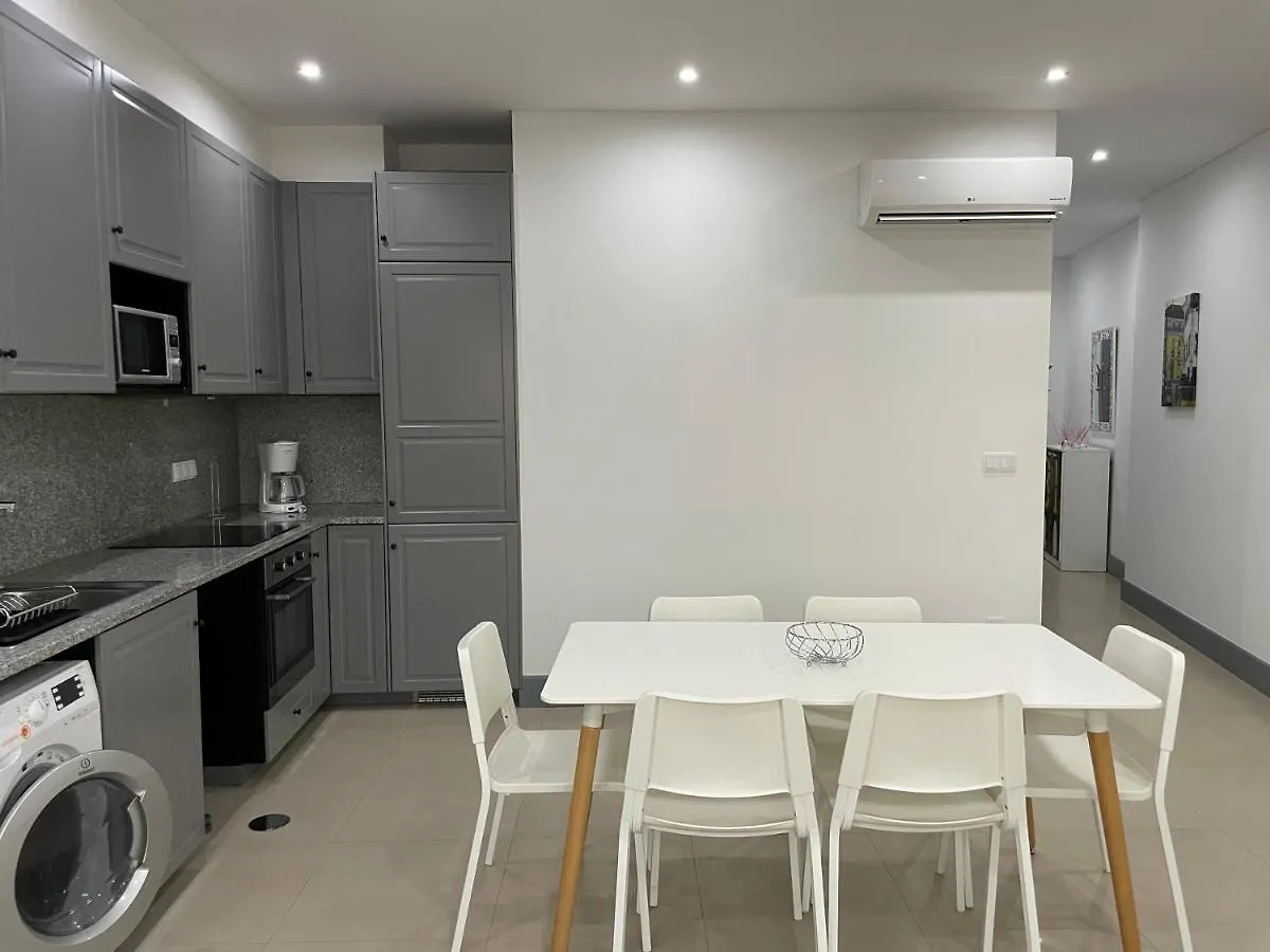 Apartamento, Praça Dom Duarte 8, Viseu, Portugal 0*, Viseu
